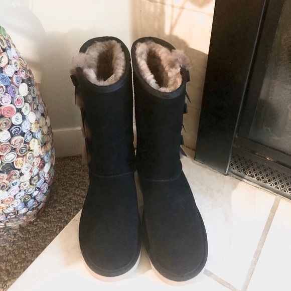 Koolaburra by Ugg Boots with Bows 🎀 and Fur - Picture 5 of 12